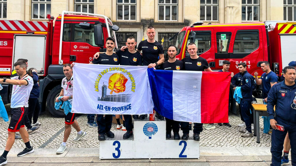 Deux ans après avoir participé une première fois à l’Elite International back-breaker race, les Pompiers13 de la Chevalière et La Torse ont à nouveau mouillé le maillot dans le centre-ville de Coimbra, le 21 mars dernier.