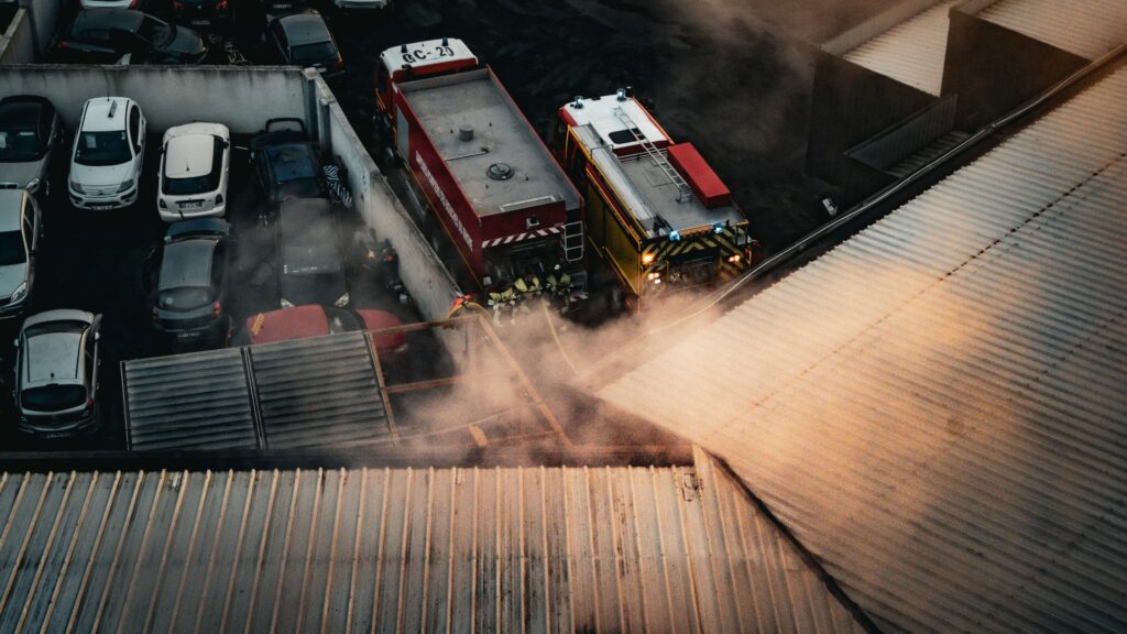 À la suite du drame de Crans-Montana, la question de la sécurité dans les établissements recevant du public (ERP) revient sur le devant de la scène. Dans les Bouches-du-Rhône, les Pompiers13 multiplient les actions de prévention pour limiter les risques, tout en rappelant que le facteur humain reste déterminant.