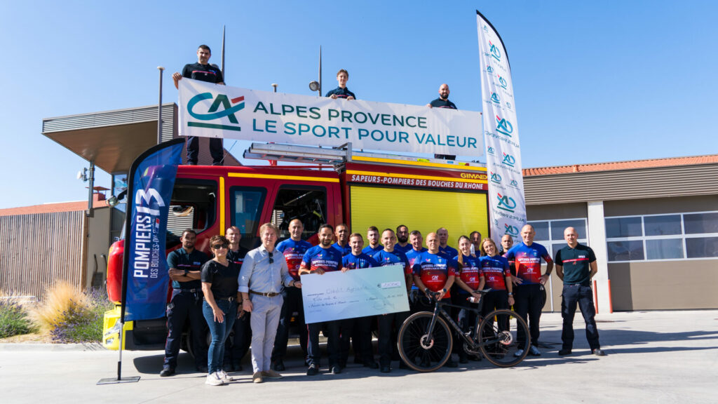Lionel Bellande, sapeur-pompier volontaire au sein du centre d’incendie et de secours d’Allauch / Plan-de-Cuques, participe au Bol d’Or Vélo, afin de soutenir l’association « Pour le Fil d’Ariane » qui accompagne les enfants hospitalisés et leurs familles en situation de précarité.