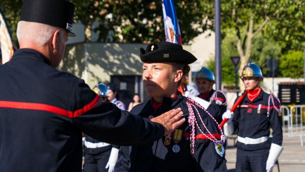 Le capitaine Carole Stoufflet a officiellement pris la succession du capitaine David Milliet à la tête du centre d'incendie et de secours de Rognac lors d’une cérémonie de passation de commandement qui s’est déroulée le vendredi 12 juin 2026.