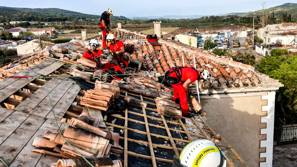 Les Pompiers13 sont partis en renfort dans l'Aude après le passage de la tornade à Pomas.