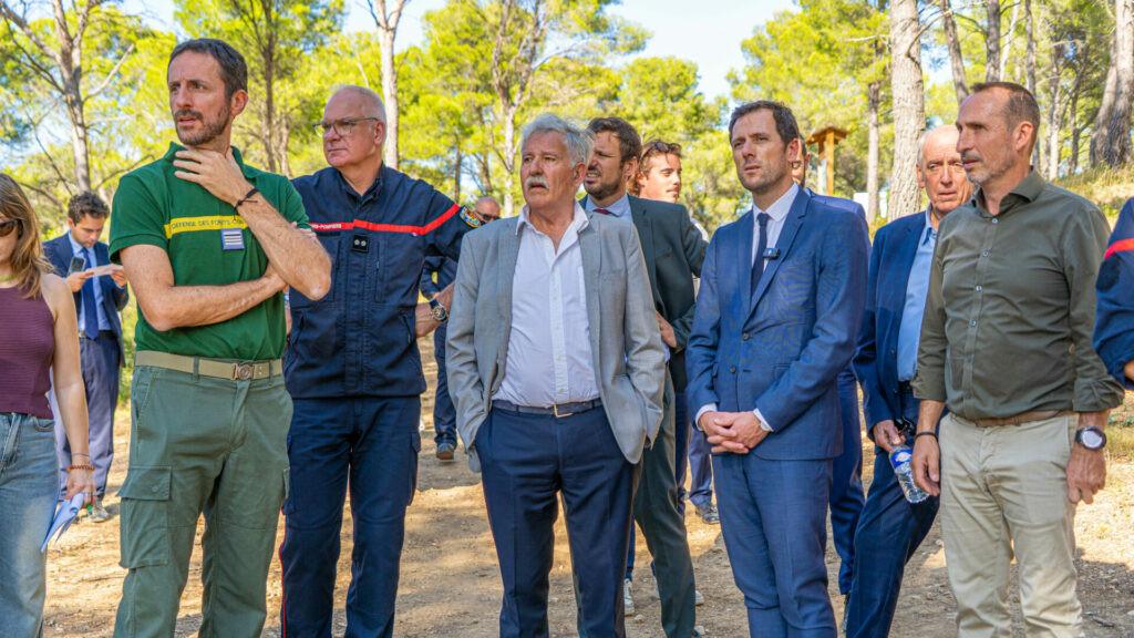 Le ministre délégué chargé de la Transition écologique s'est rendu au centre de formation départemental de Velaux, le 18 septembre 2026.