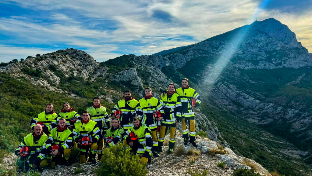 Les Pompiers13 ont suivi une formation feux de forêt de niveau 1 pendant plusieurs jours, sur le territoire de Sainte-Victoire.